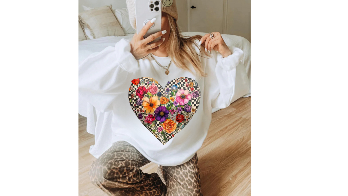 FLORAL CHECKERED HEART