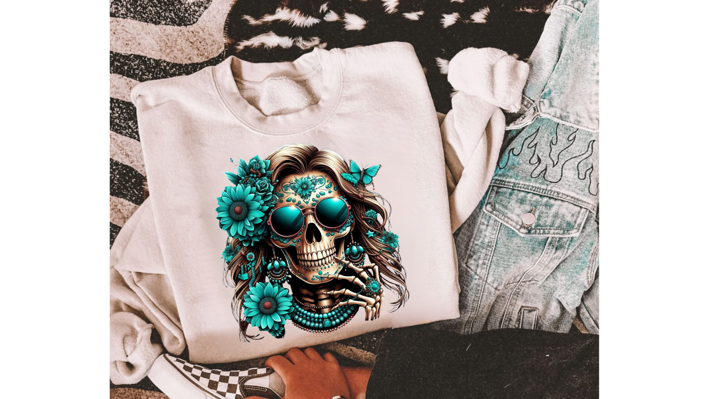 TURQOUISE SKELETON QUEEN