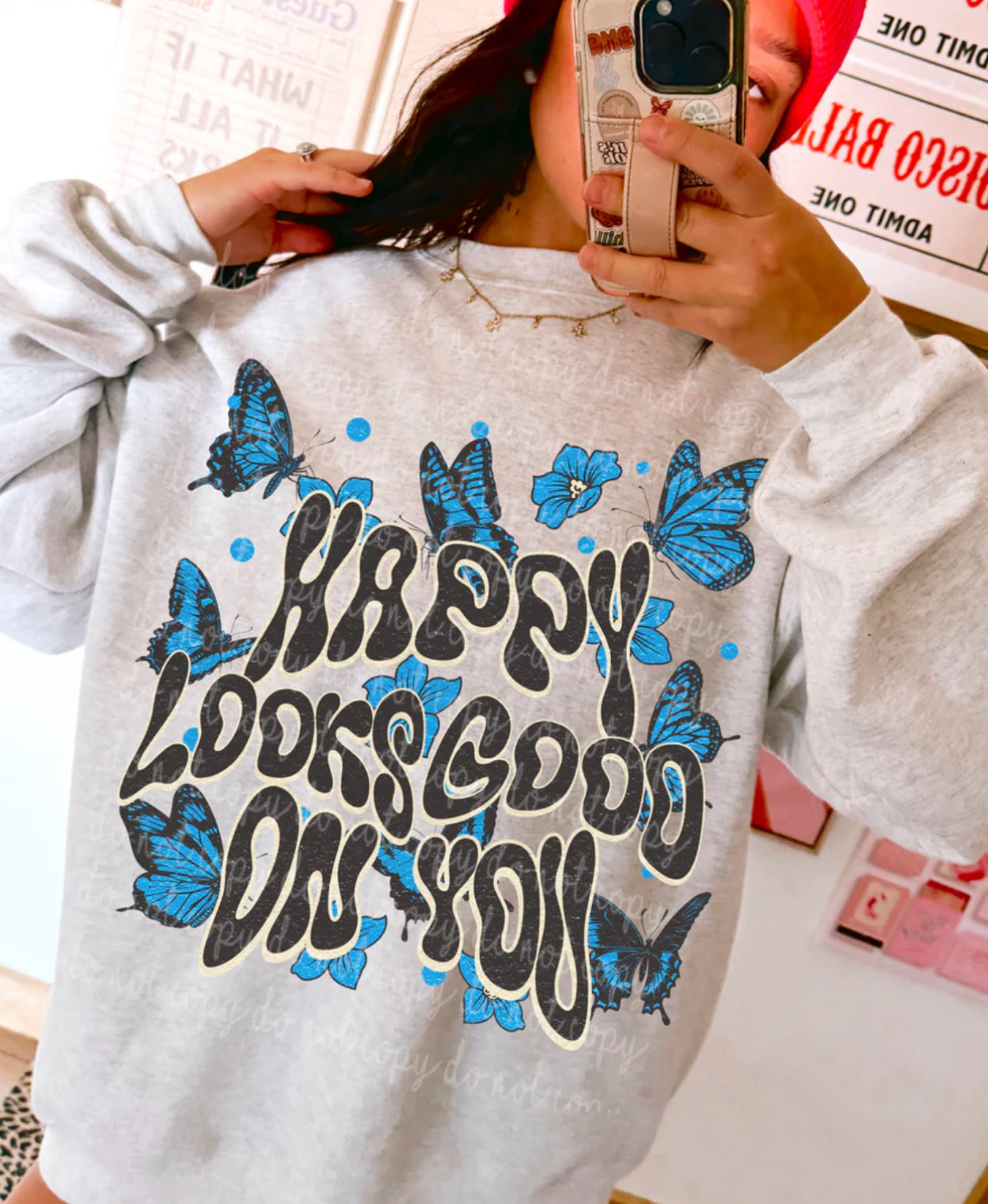 HAPPY LOOKS GOOD ON YOU